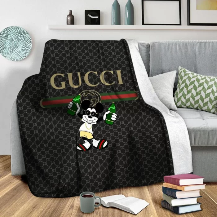 Gucci Mickey Mouse Disney Logo Fashion Luxury Brand Premium Fleece Sherpa Blanket Sofa Decor BL3087