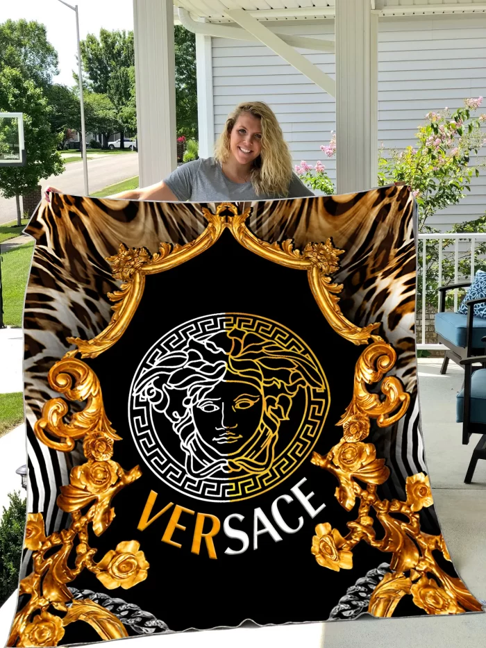 Versace Golden Pattern Luxury Brand Premium Fleece Sherpa Blanket Sofa Decor BL3045