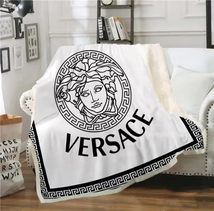 Versace White Fashion Luxury Brand Fleece Blanket Comfortable Blanket BL3198
